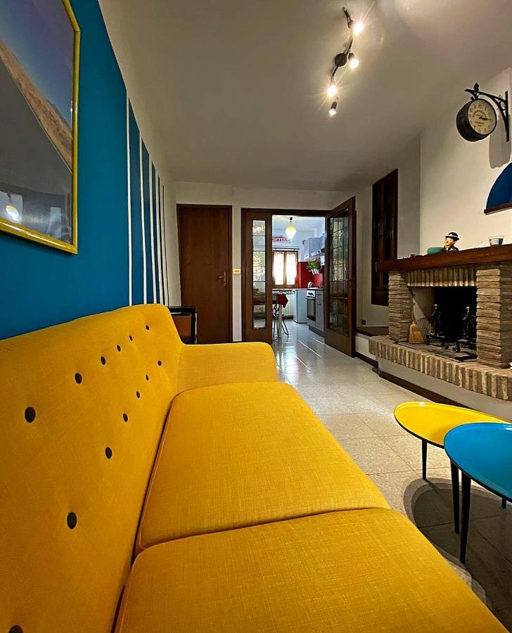 チッタ・ディ・カステッロLa Casa Colorataアパートメント エクステリア 写真